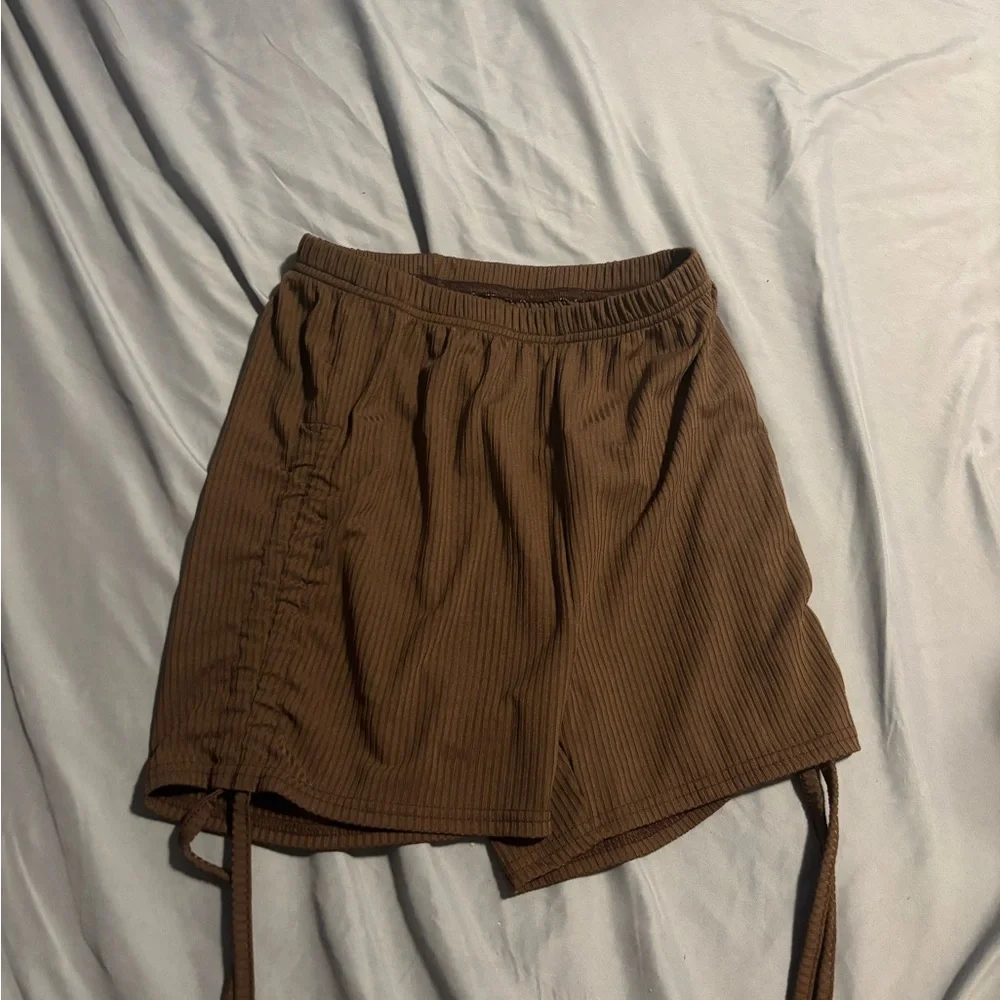 ROMWE Brown Ribbed High-Waist Drawstring Shorts - Picture 1 of 2